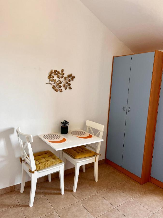 Hotel Anka à Nerezine Extérieur photo