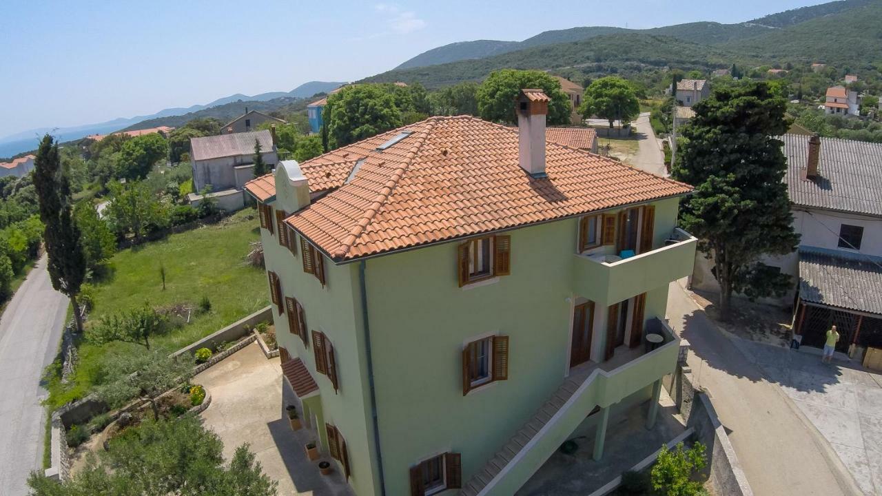 Hotel Anka à Nerezine Extérieur photo