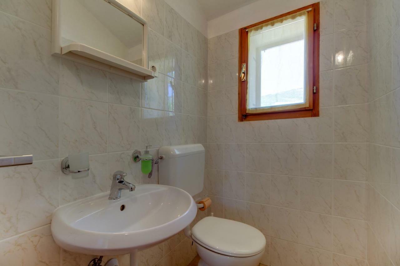 Hotel Anka à Nerezine Extérieur photo