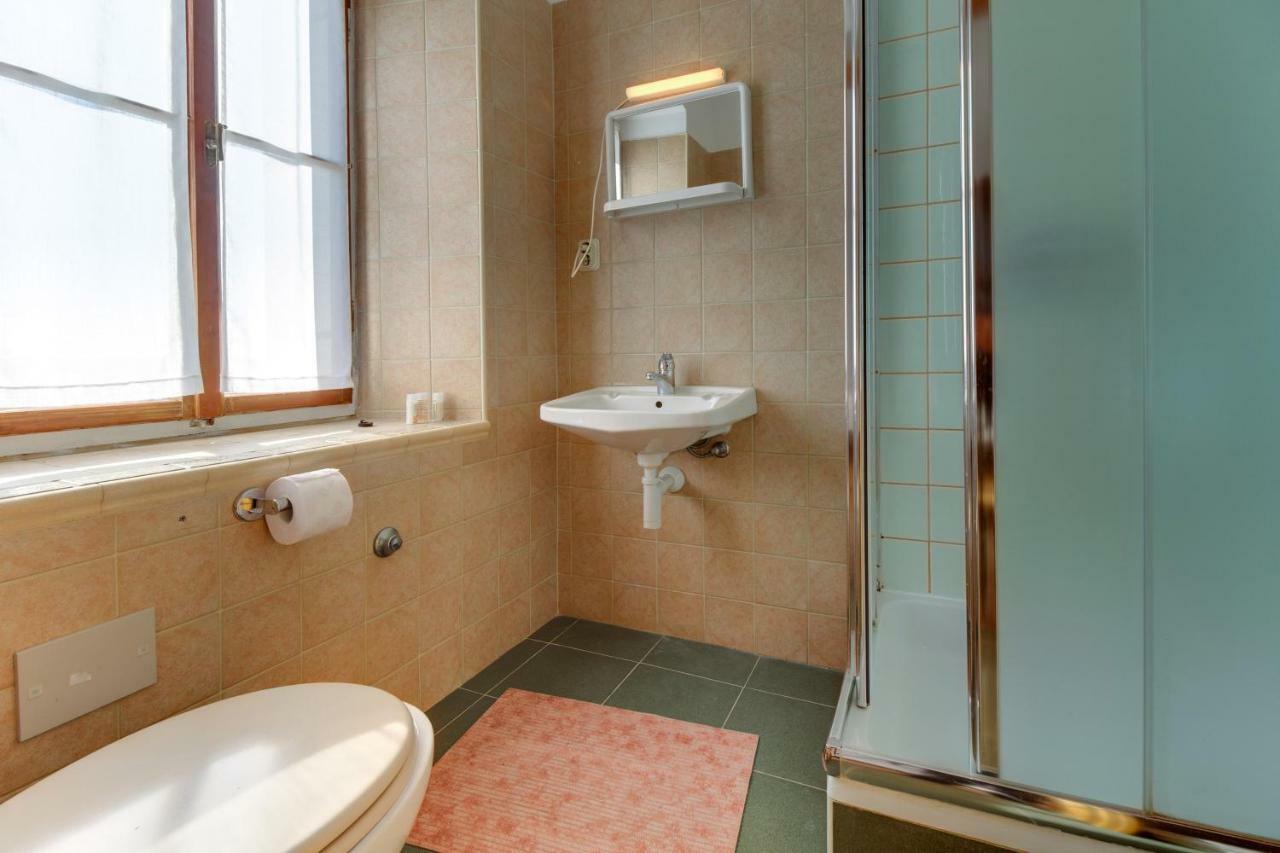 Hotel Anka à Nerezine Extérieur photo