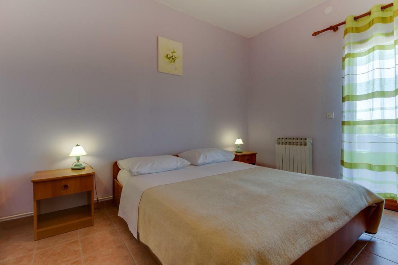 Hotel Anka à Nerezine Extérieur photo